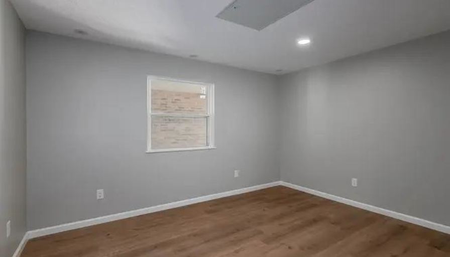 Dorris's room