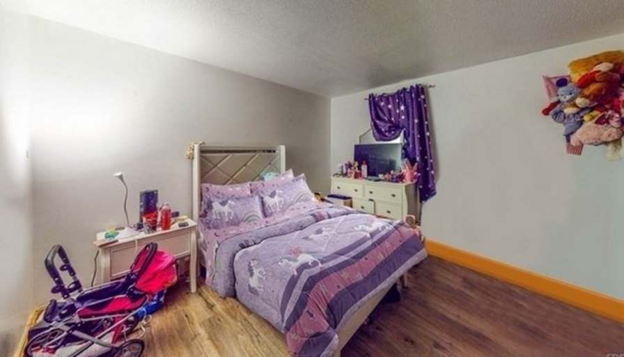 Karen's room