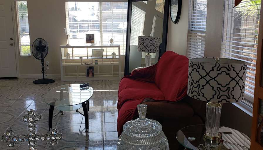 Doral Hammond's room