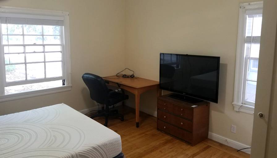 Nadim's room