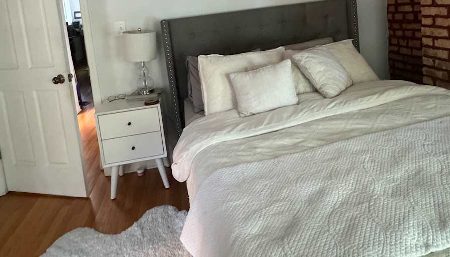 Somi's room