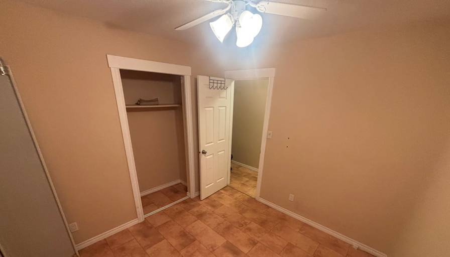 Donte Glapski's room