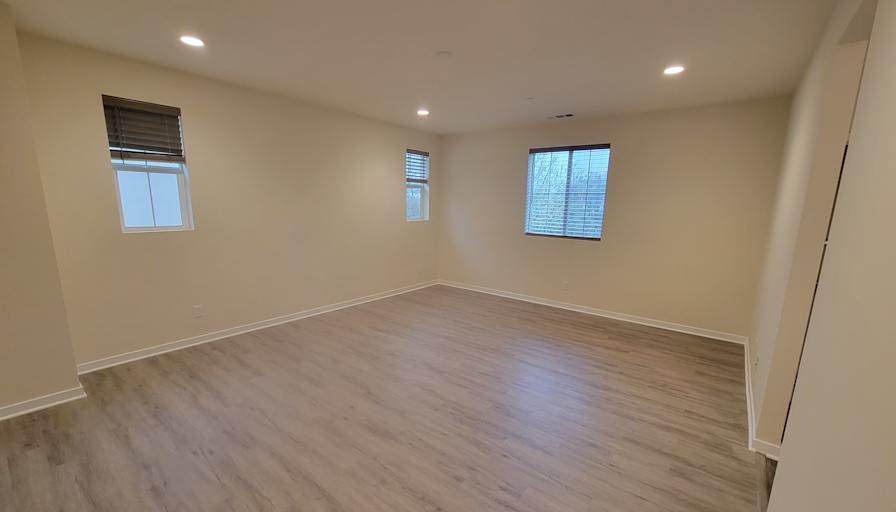 Yi's room
