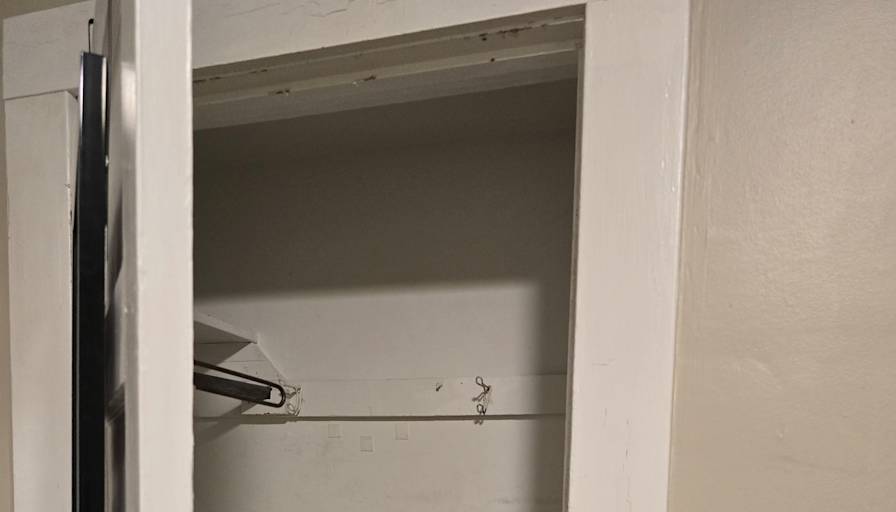 Anna Wu's room