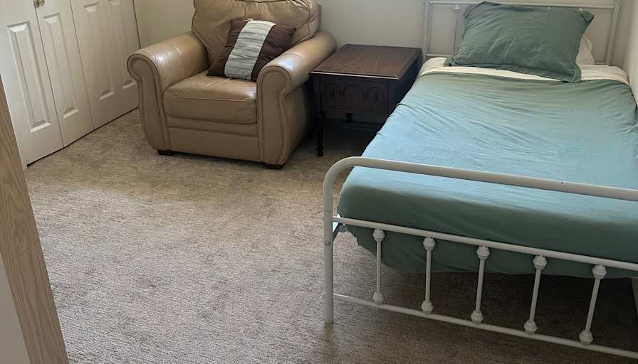 Naomi's room
