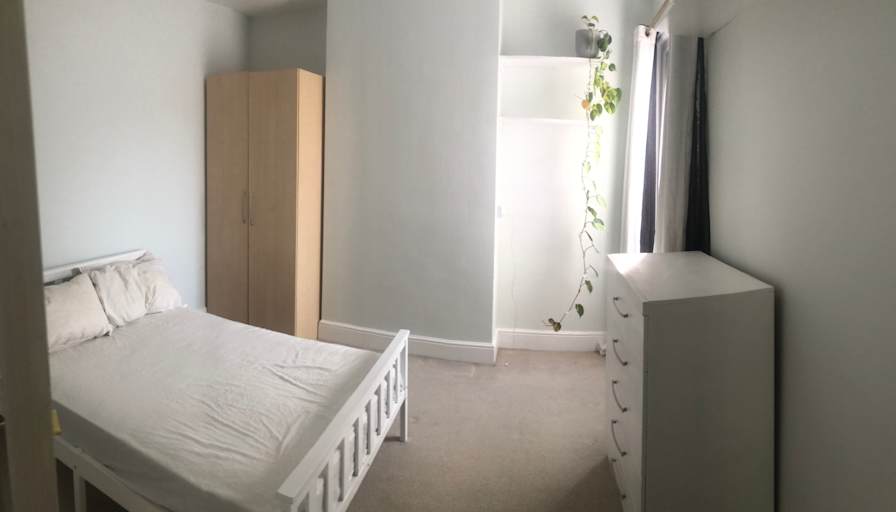 Nena's room