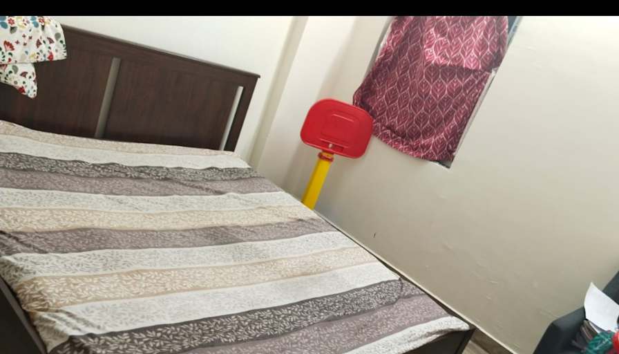 Arif's room