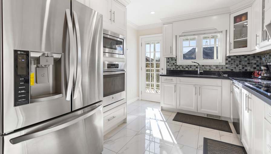 Jennifer Dsouza's room