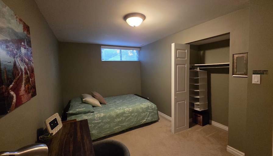 Aishe's room