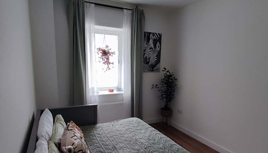 Ele's room