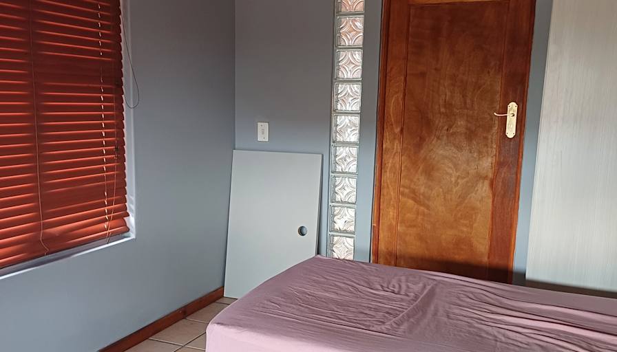 Rowena Damons's room