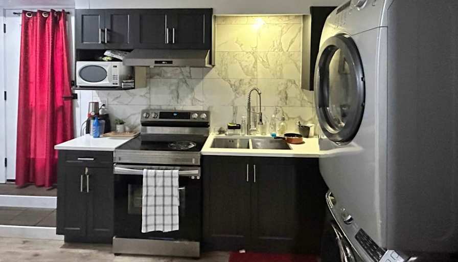 Alna Varghese's room