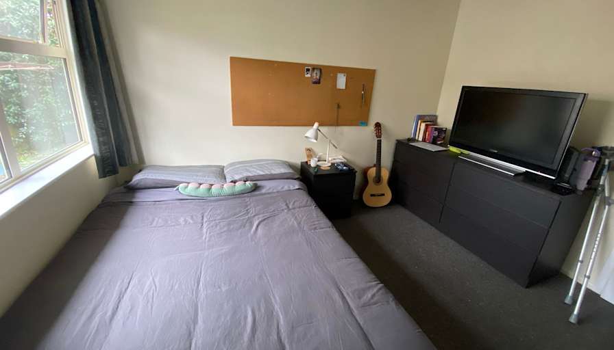 stefan's room