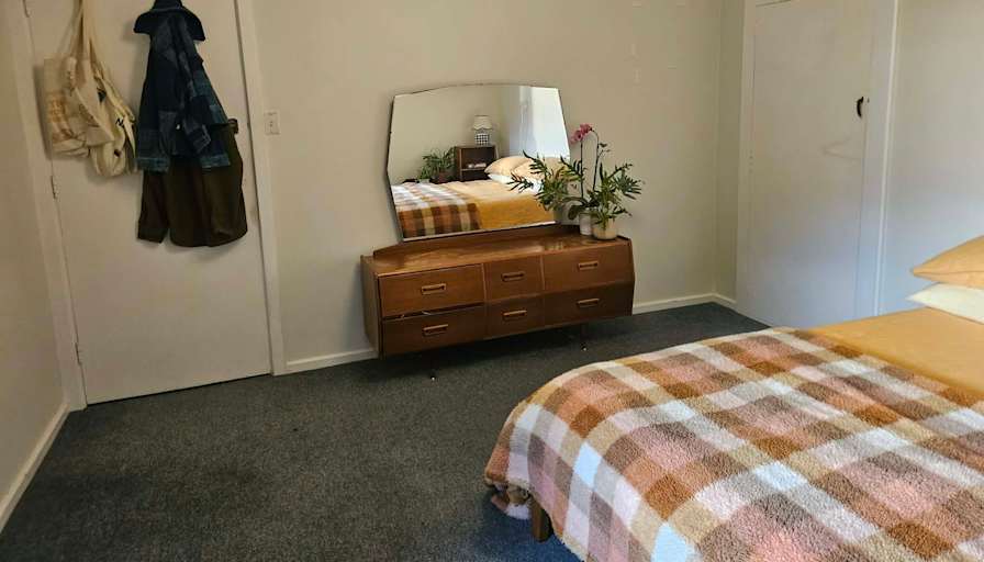 Lisa's room
