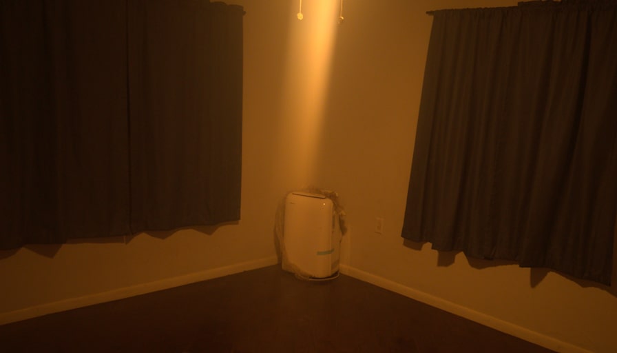 Thomas's room