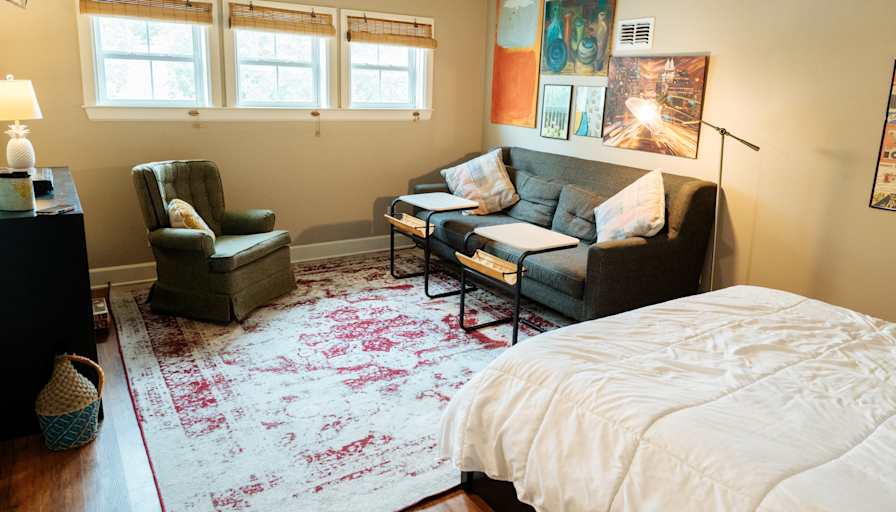 Lesa Smothers's room