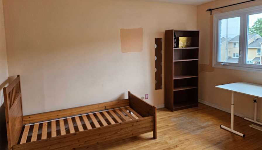 Serge's room