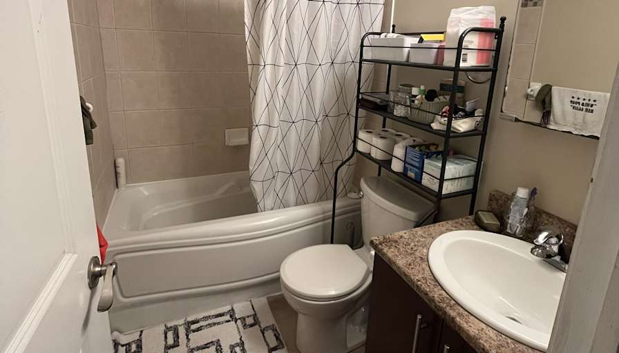 Nadia Guillemette's room