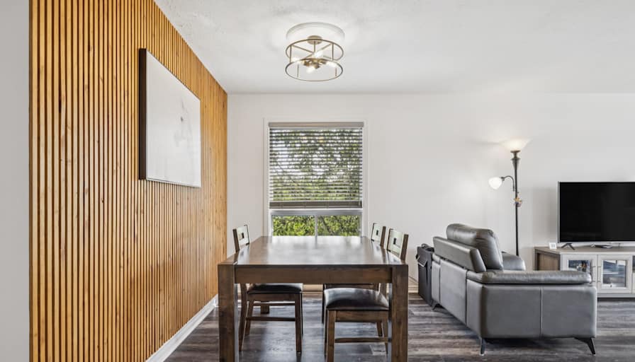 Max's room