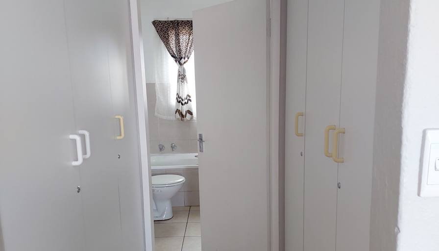 Nontobeko's room