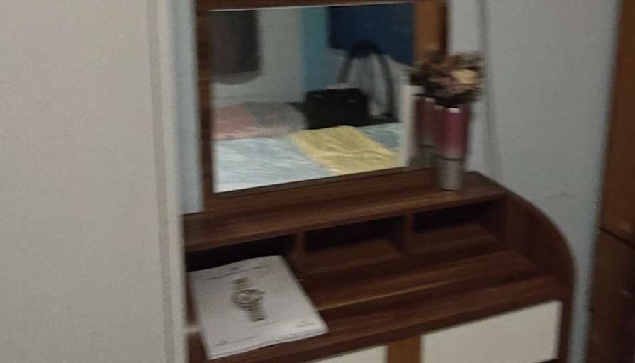 Keng Ling's room