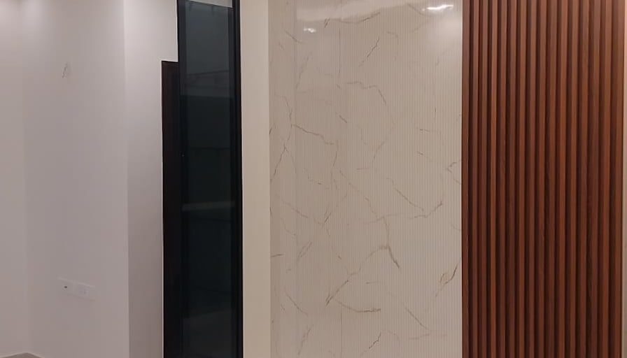 Senthilkumaran Loganathan's room