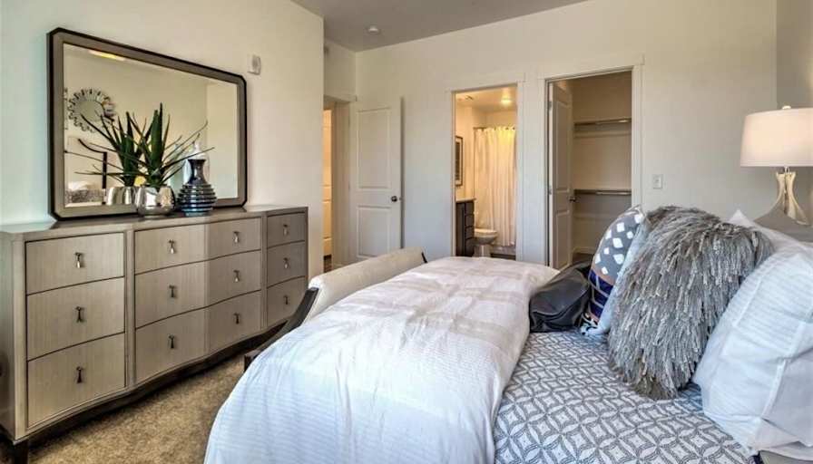 Riot's room