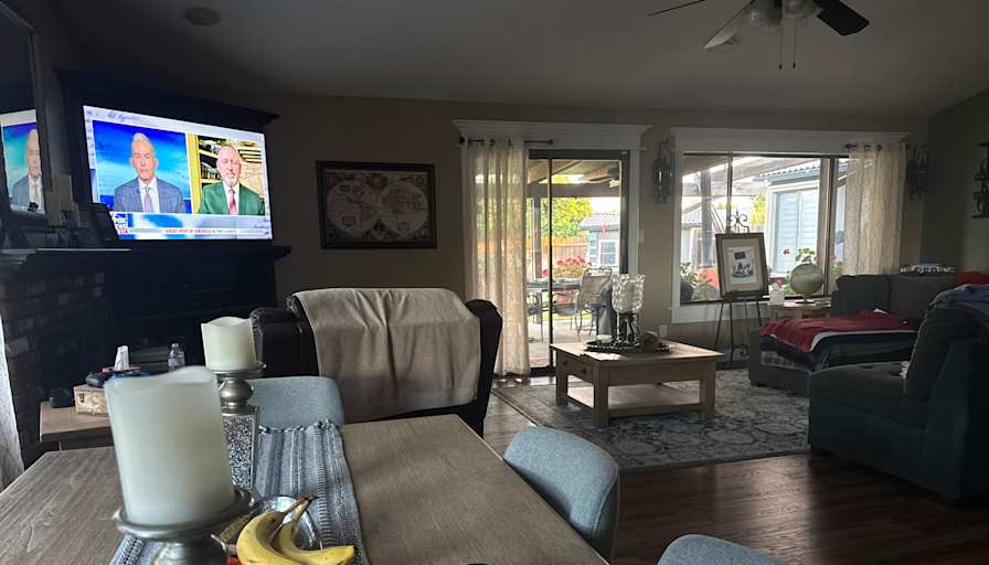 Lynn's room