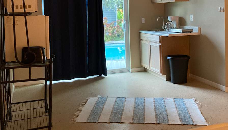 PRIVATE ENTRANCE's room
