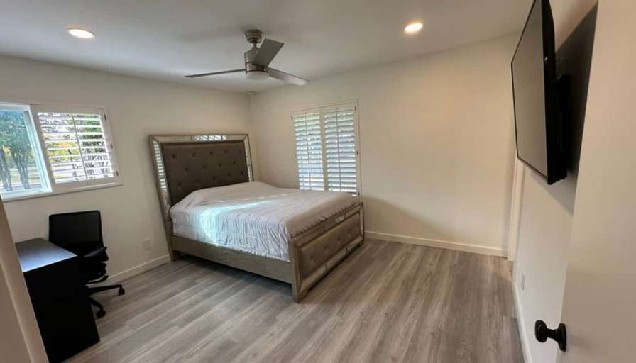 Lois's room