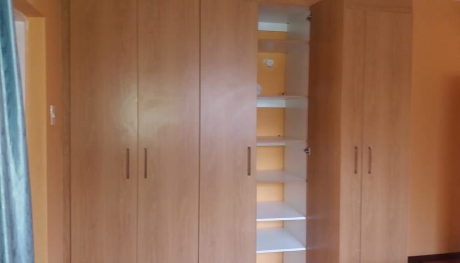 Igor Rivera Green's room