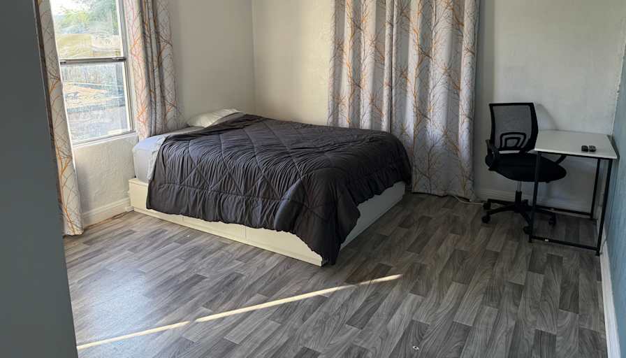 Shola Afolabi's room