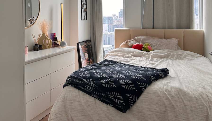 Hadassah's room