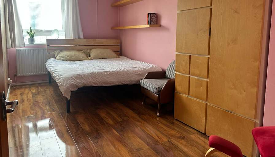 Ravel's room