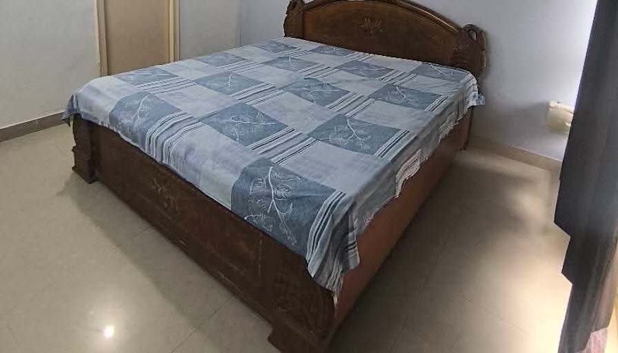 Neelam's room