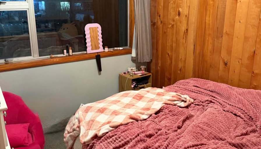 Emma's room