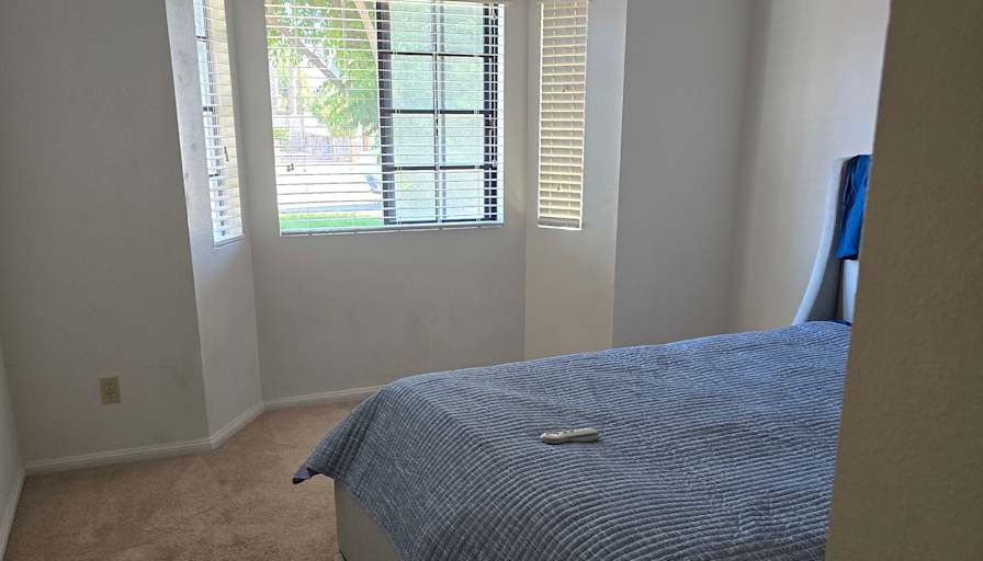 Gil Andrade's room