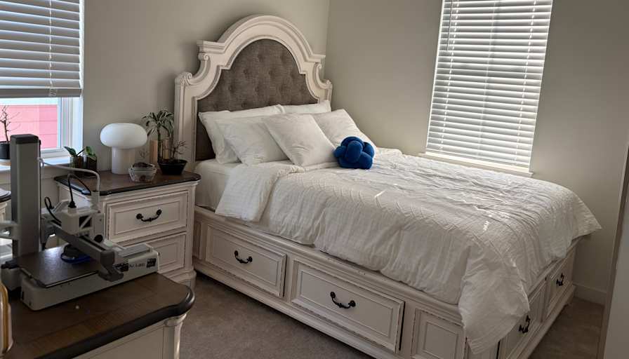 Yessica's room