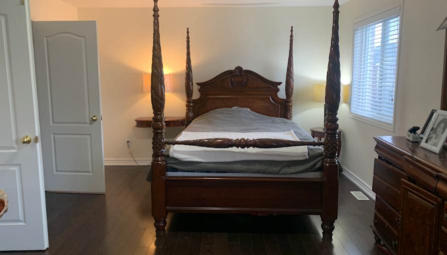 Nat Marie's room