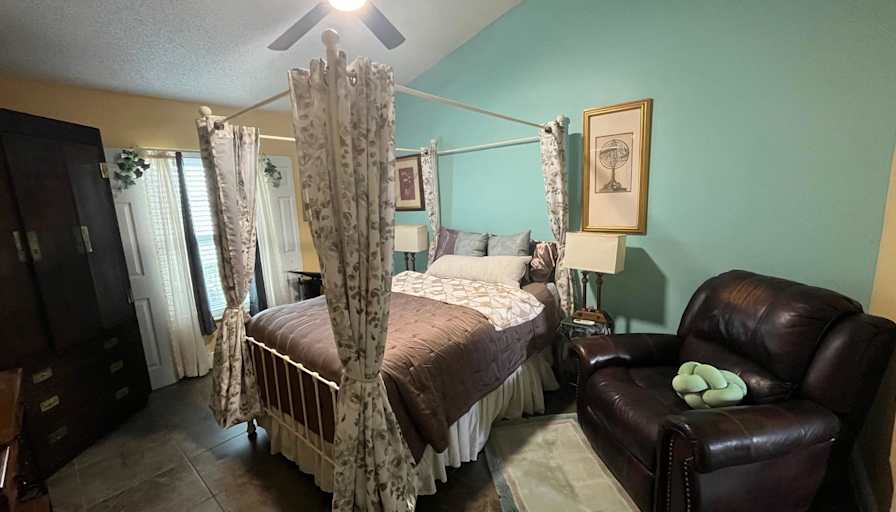 PadSplit's room