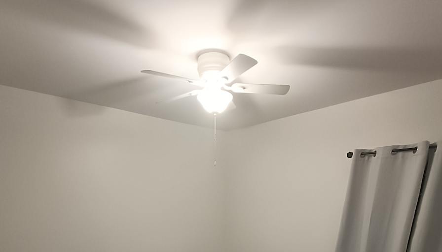 Thomas's room