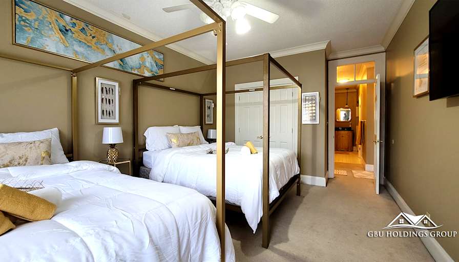 GBU Holdings Group's room