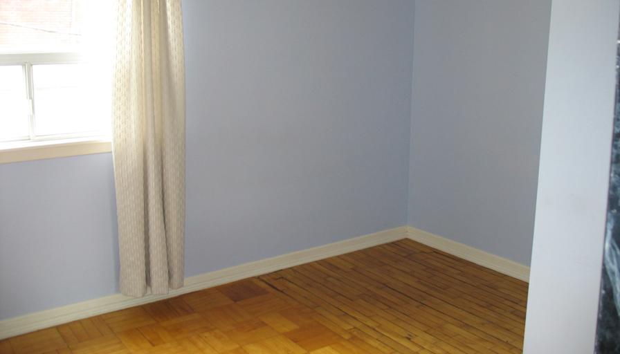 Lynda's room