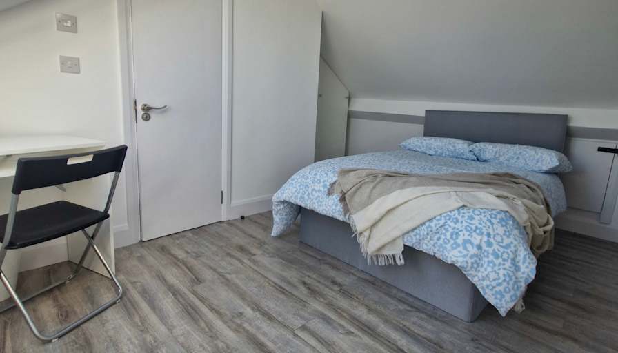 REA McGee's room