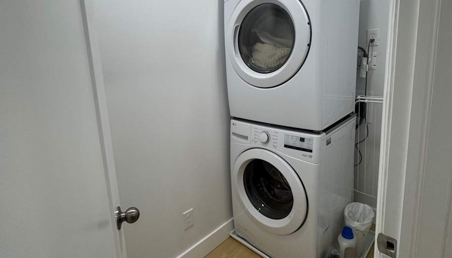 Sandy's room