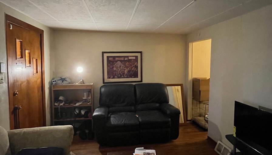 Lamont's room