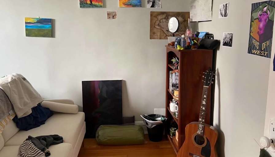 ROOM RENT's room