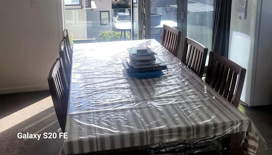 Tops's room