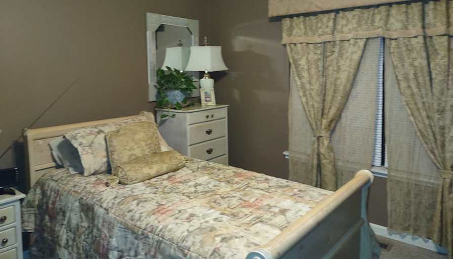Glenn's room