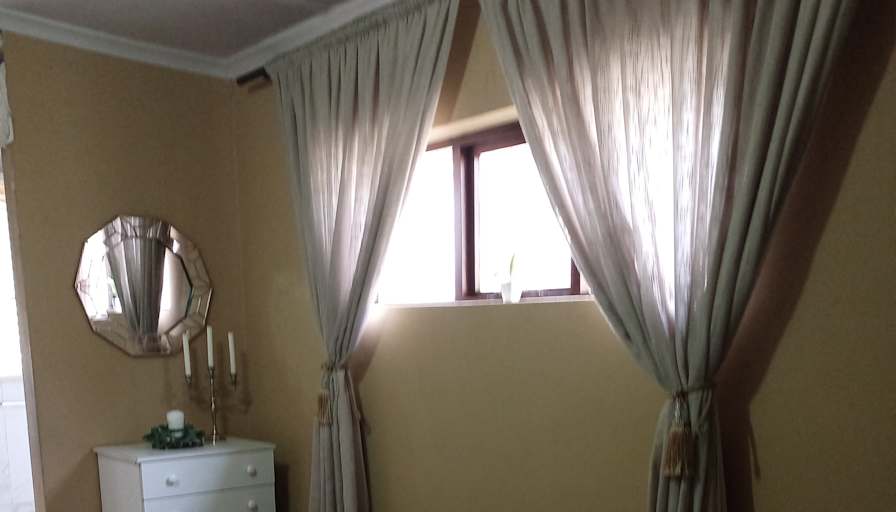Mitch Fortune's room